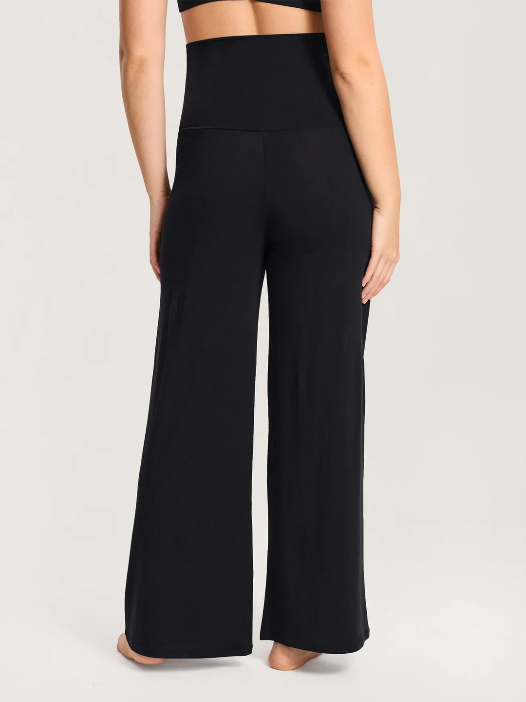 Pantalon de maternité large à revers en coton modal noir Momanda Mlle et Coco