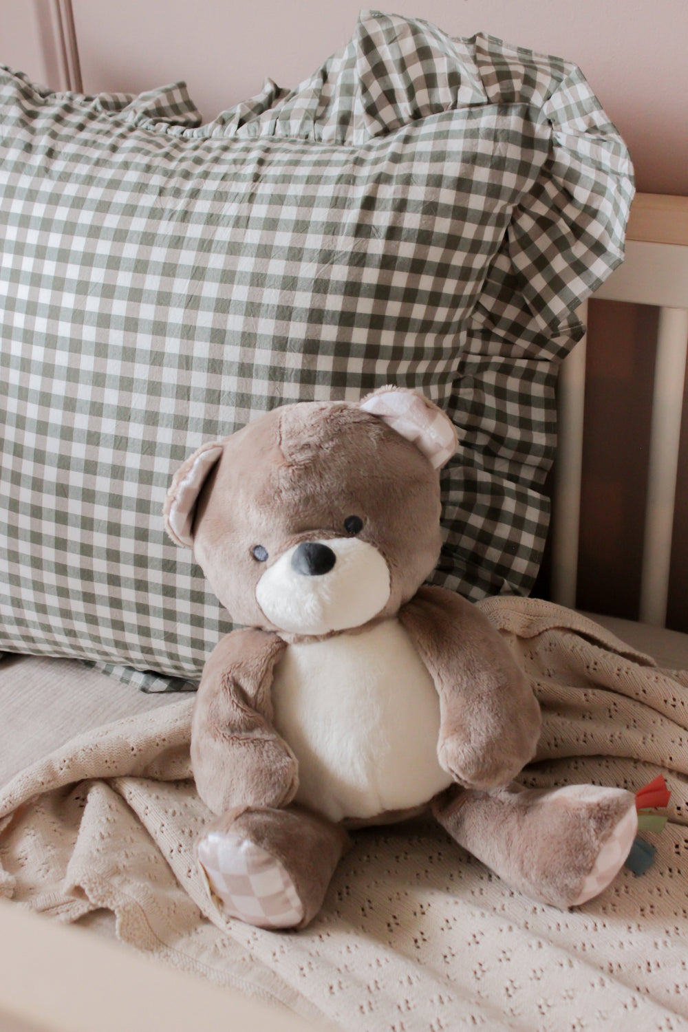 ourson sensoriel itzy ritzy peluche Mlle et Coco
