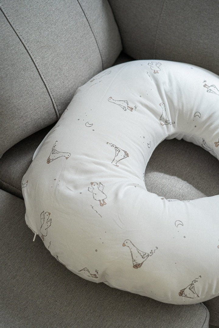 coussin allaitement petites oies accessoire bébé Perlimpinpin compagnie québécoise