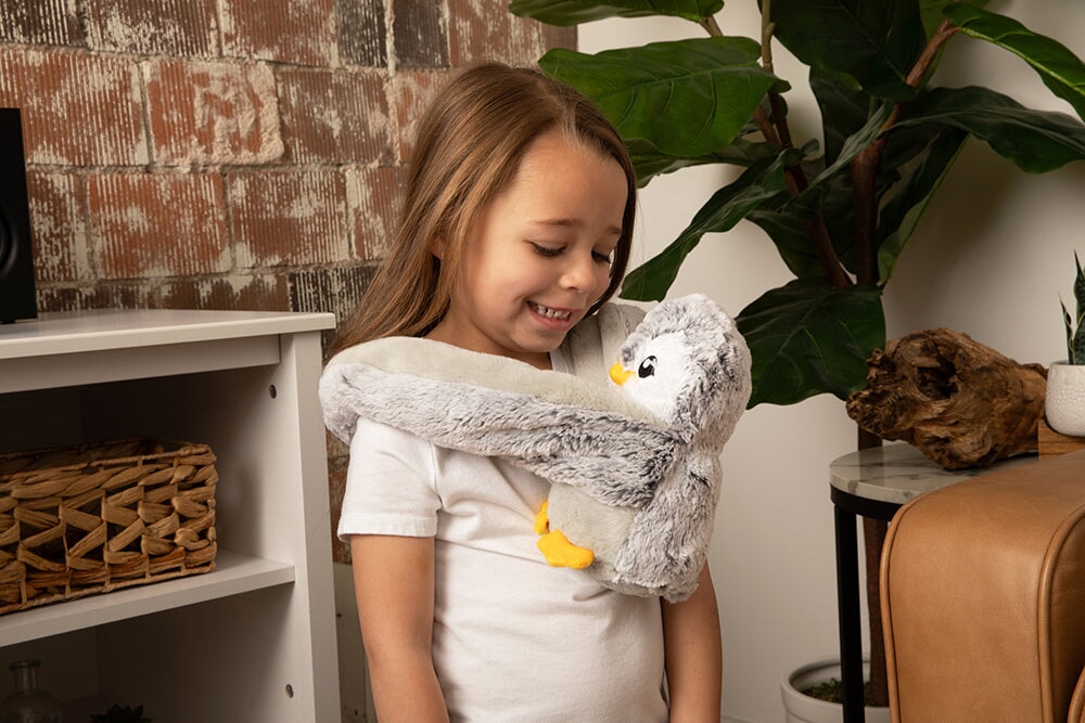 Pax le pingouin peluche lestée hugarounds Huggimals Mlle et Coco