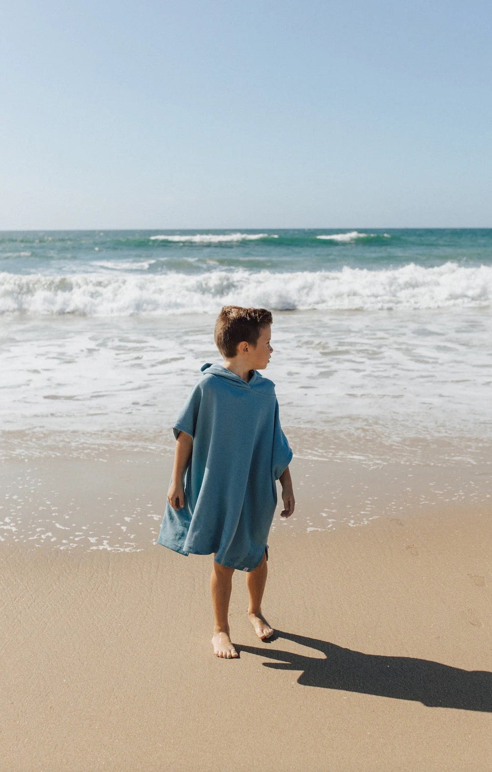 poncho gaufré bleu persan accessoire serviette plage piscine enfant