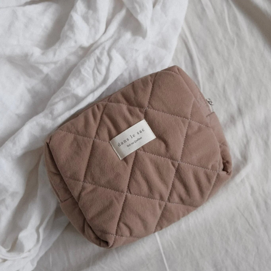 pochette matelassée Dans le sac couleur Tan Mlle et Coco