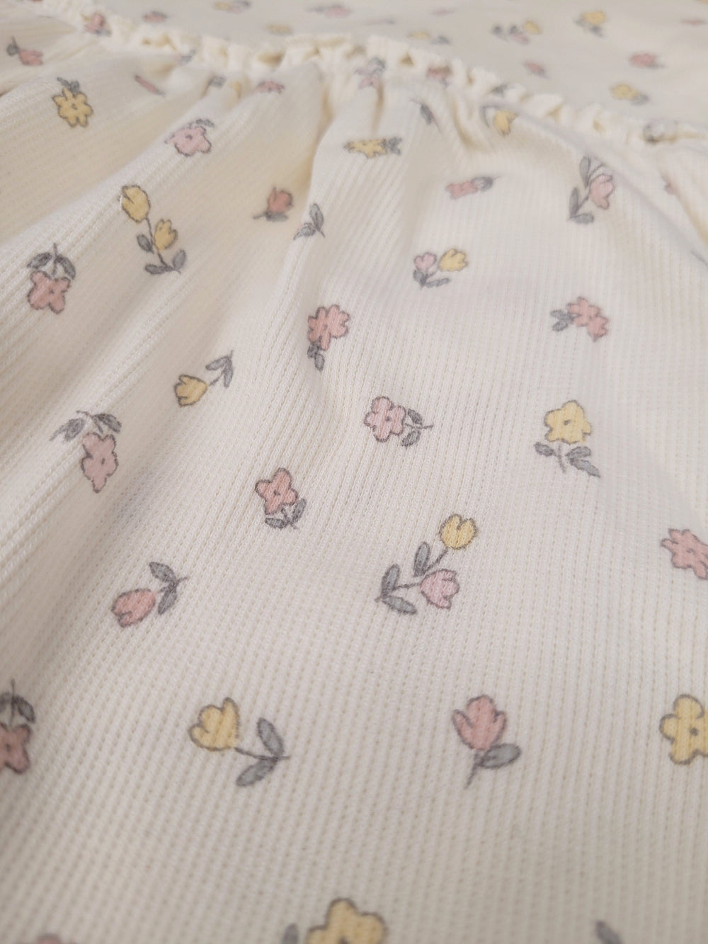 robe Quincy mae beige floral Mlle et Coco vêtement bébé