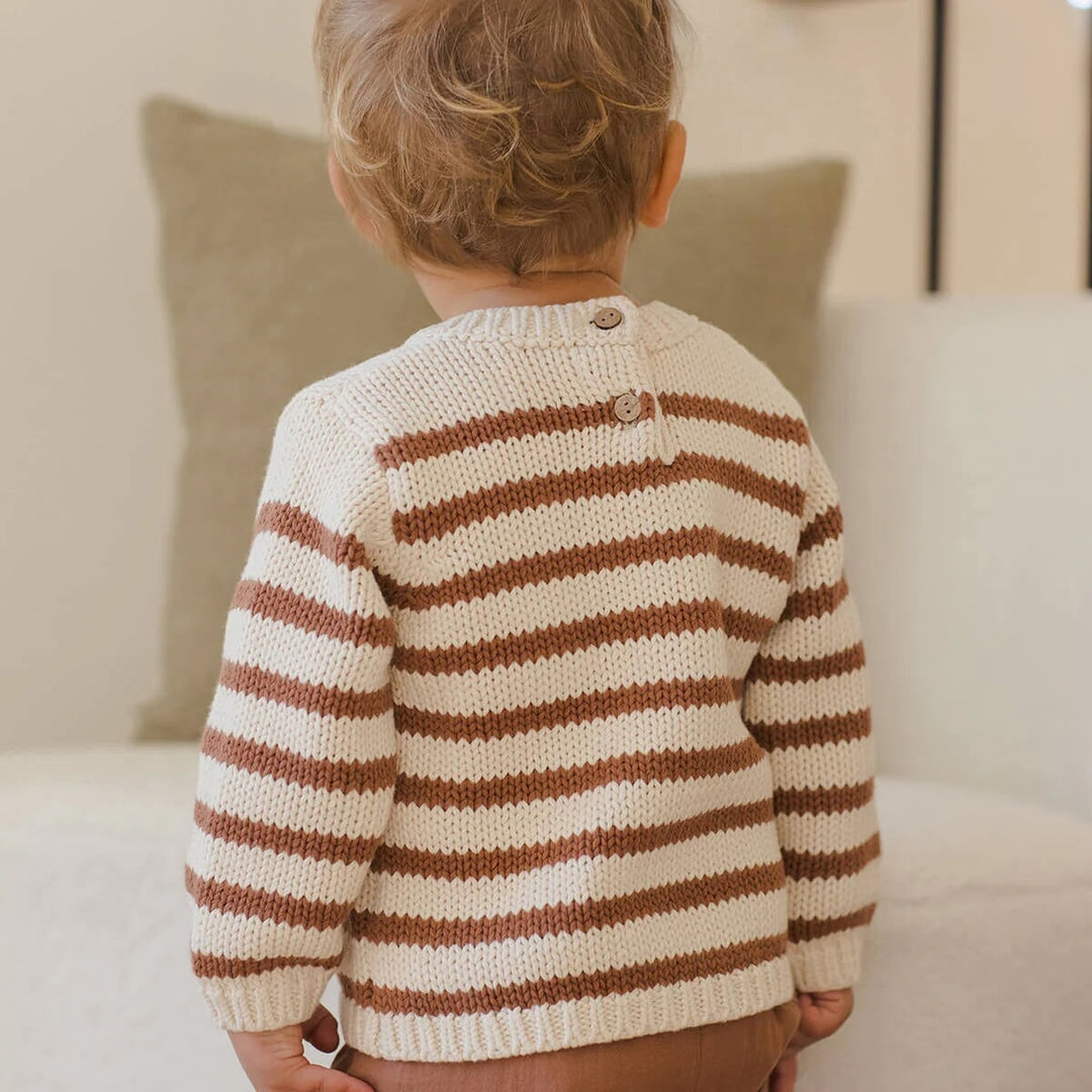 Pull en tricot rayé beige et maron Quincy Mae Mlle et Coco 