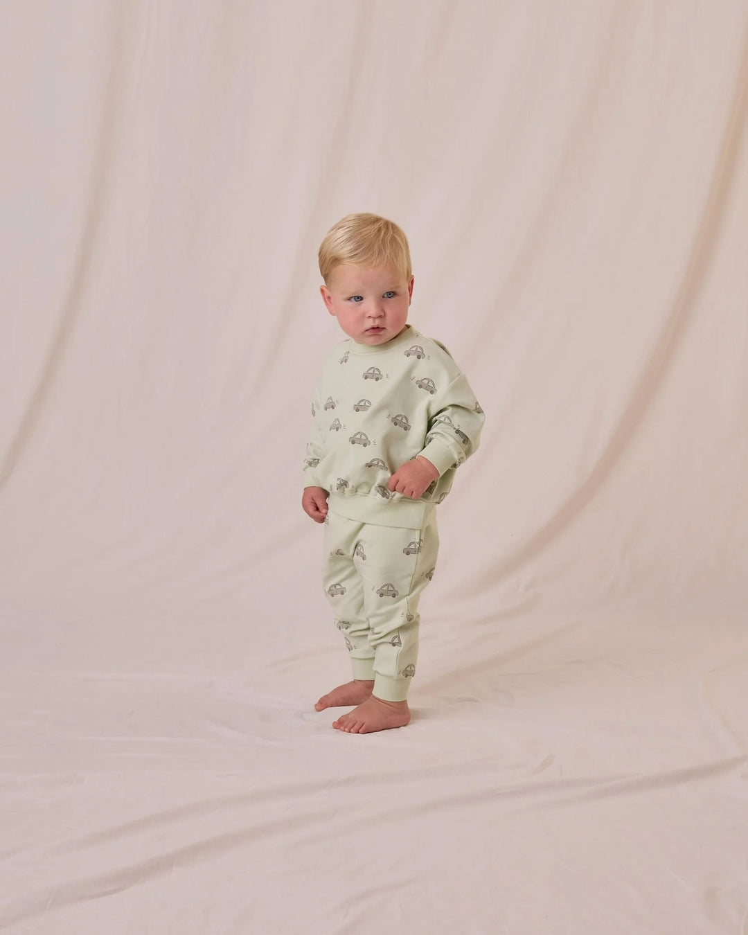Pull Sweatshirt sauge et motif voitures Quincy Mae Mlle et Coco 