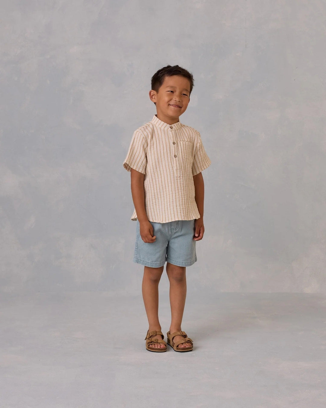 Chemise à manches courtes Mason rayée ivoire et caramel Rylee + Cru Mlle et Coco