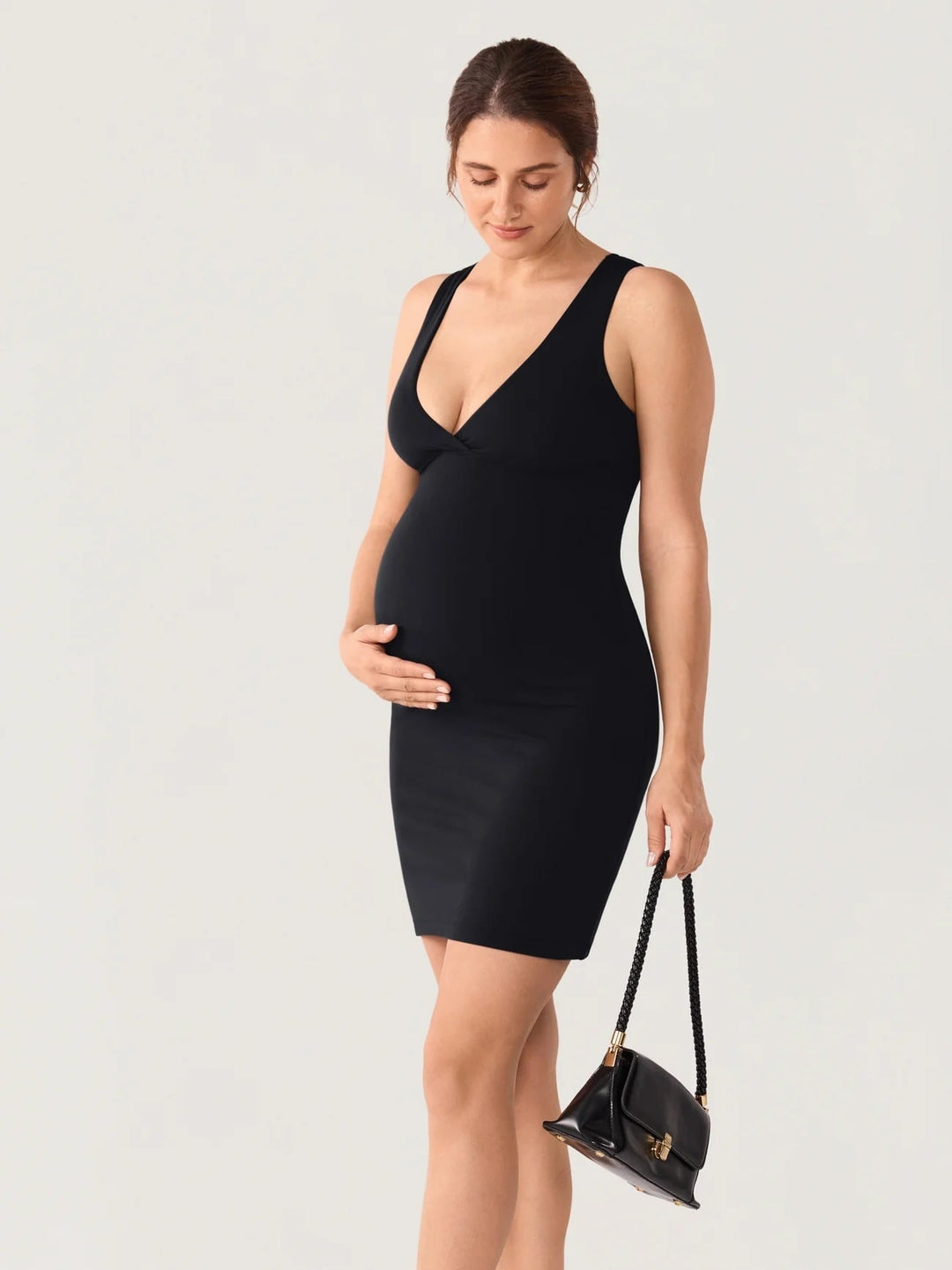 Robe courte de maternité et d'allaitement croisée Natrelax noir Momanda Mlle et Coco