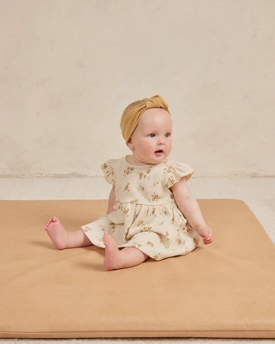 ensemble robe culotte crème fleurs jaune quincy mae