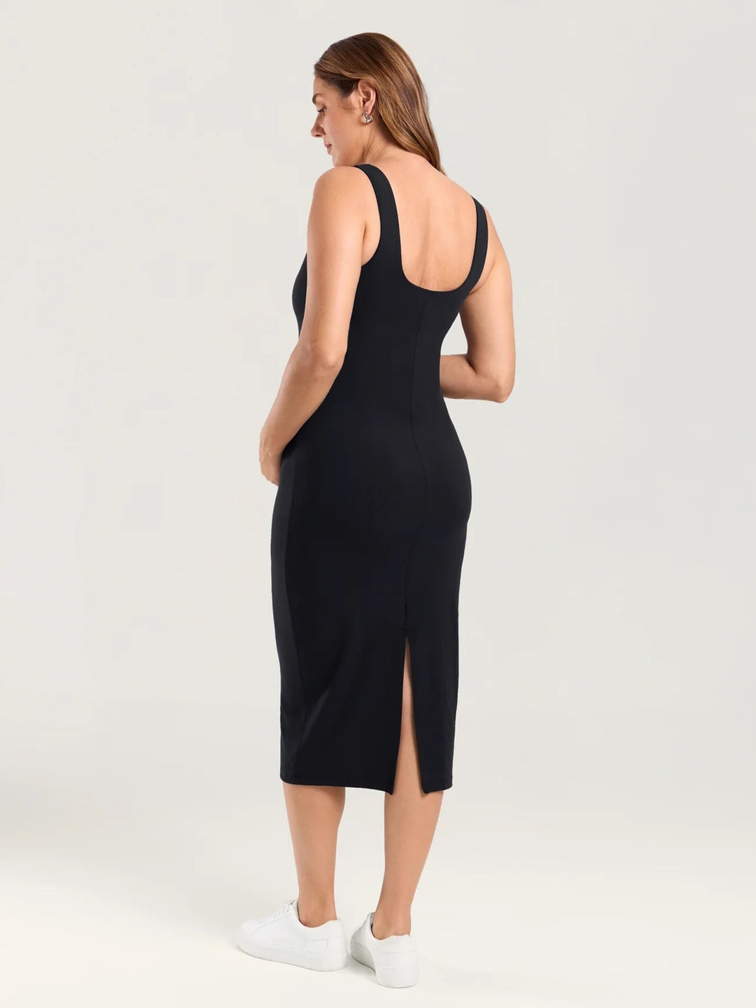 Robe midi de maternité moulante Natrelax  Fente au dos noir Momanda Mlle et Coco