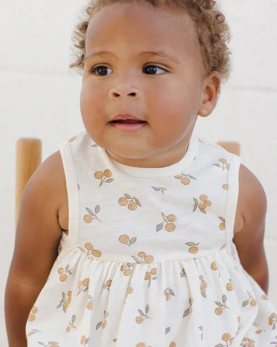 Robe ivoire et motif d&
