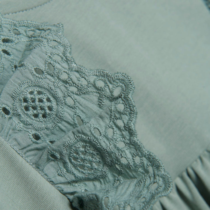 robe manches courtes sauge frisons taille empire creamie