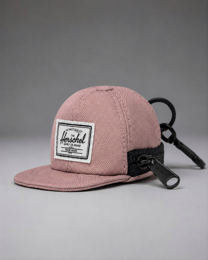 Breloque classique cap - Plusieurs couleurs - Herschel