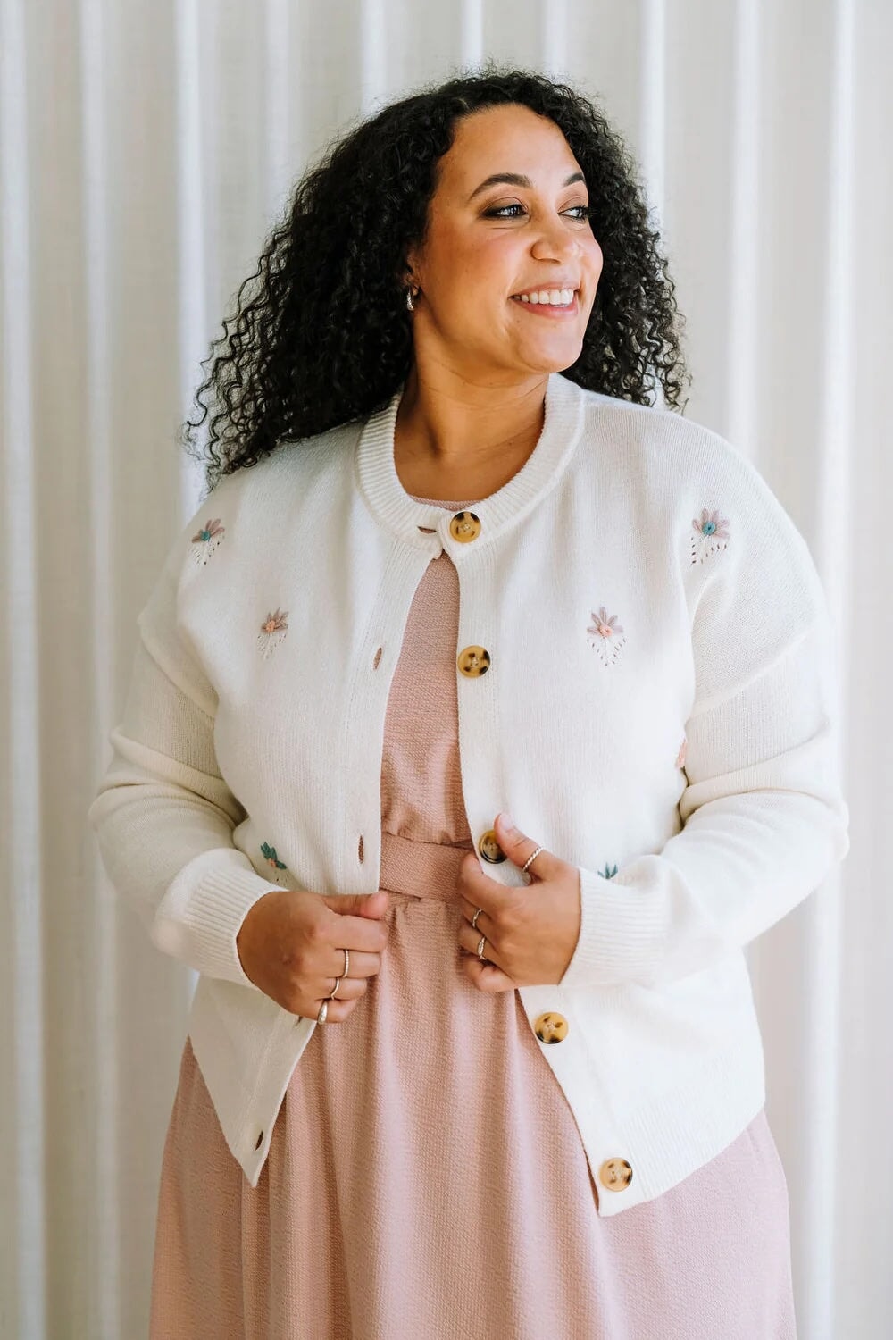 Rose maternité cardigan Martine broderie fleurs Mlle et Coco