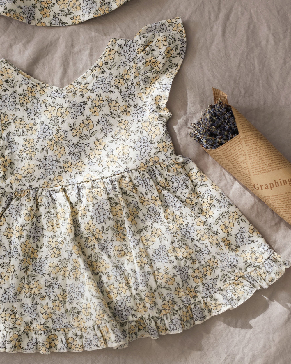 robe barboteuse floral bleu jaune Rylee Cru Mlle et Coco