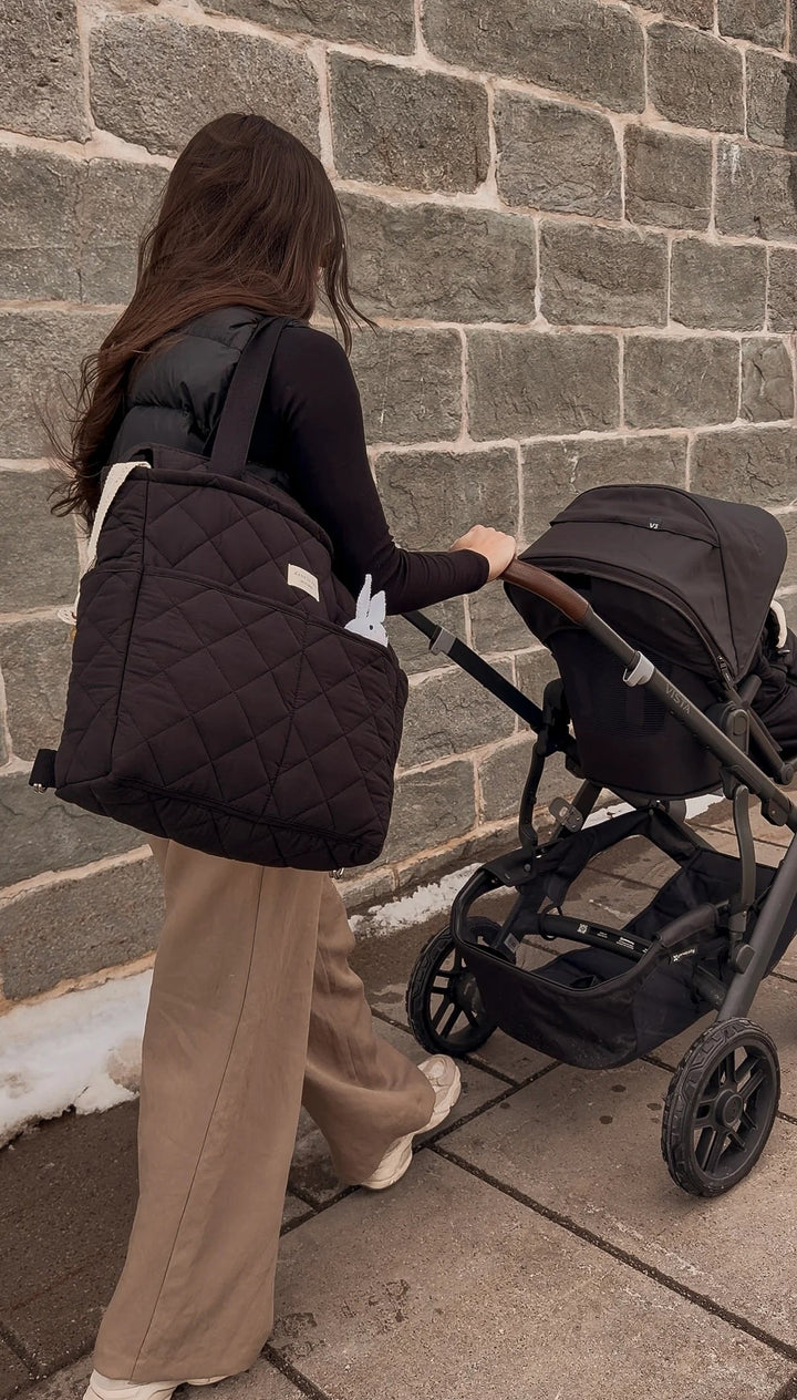 Sac à dos matelassé convertible noir Dans le sac Mlle et Coco