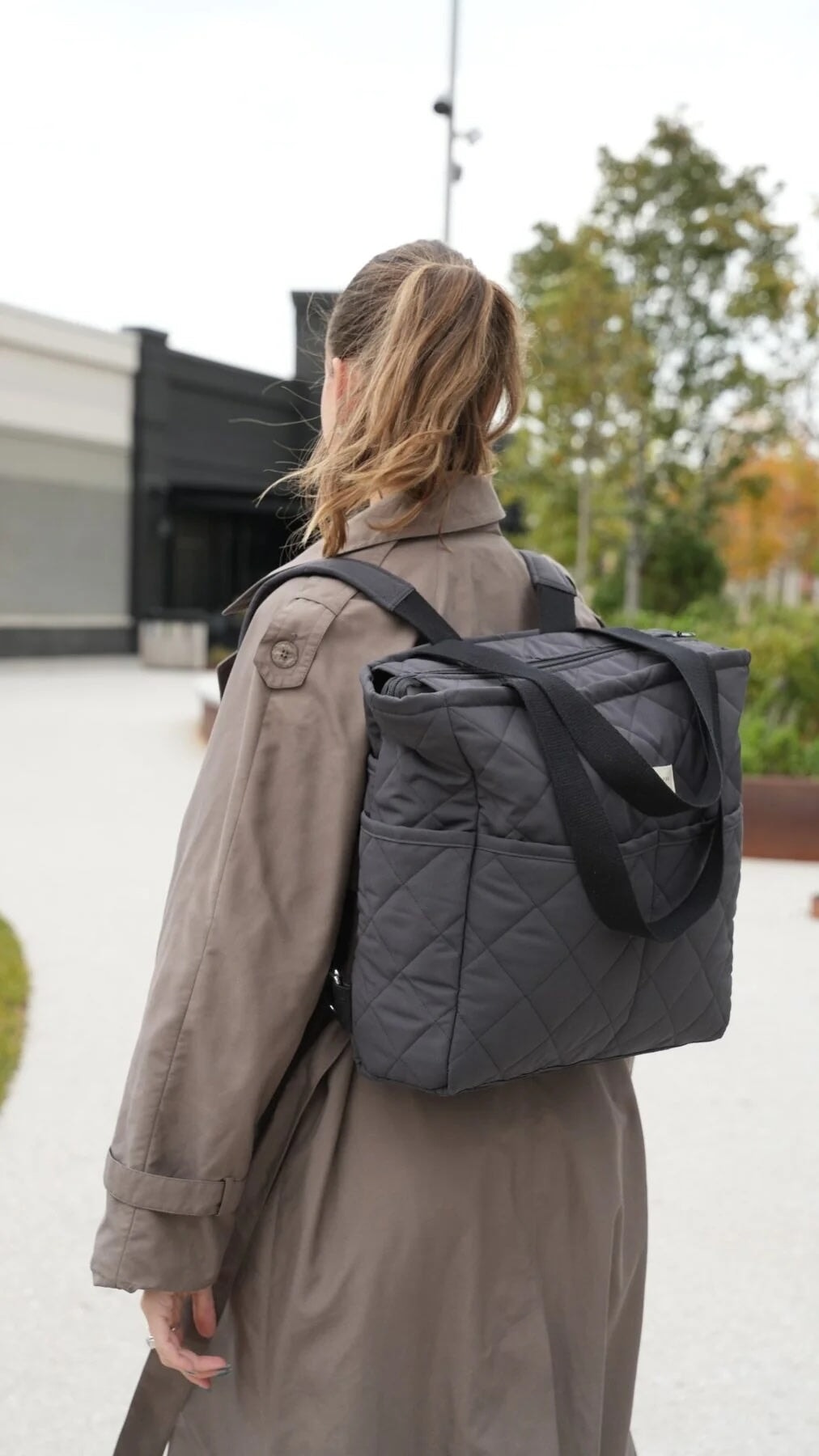 Sac à couches imperméable convertible Ardoise Dans le sac Mlle et Coco