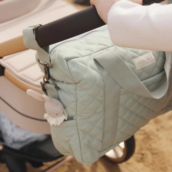 Sac à couche coton biologique imperméable sauge Avery Row Mlle et Coco