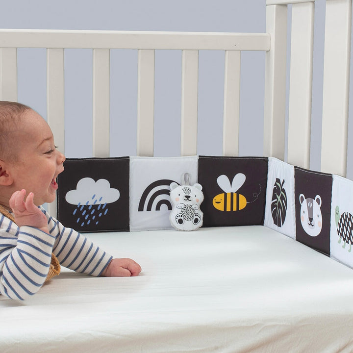 e éveil Savane noir et blanc Taf Toys jouet bébé