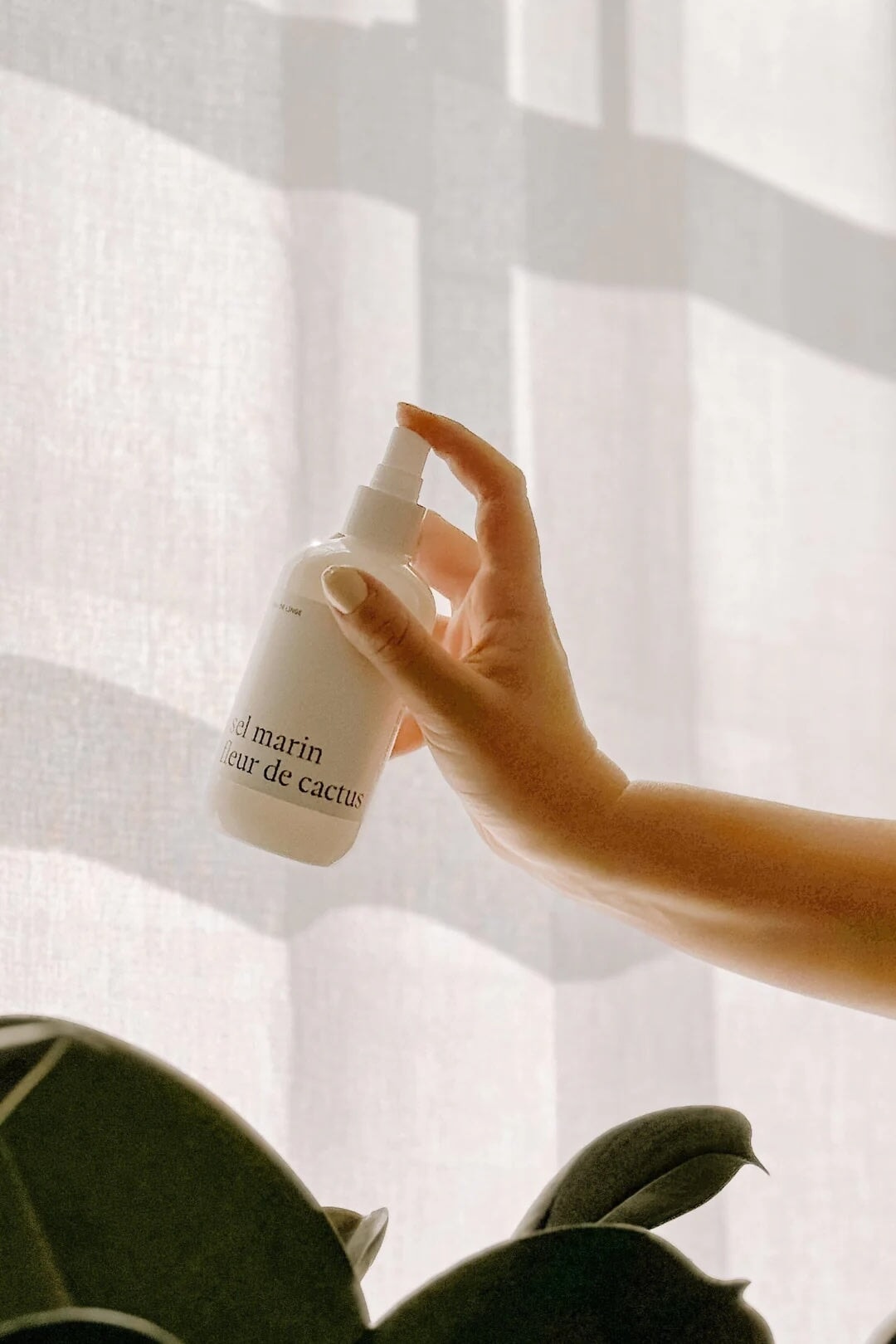 Eau de linge sel marin et fleur de cactus Marée Chandelle Mlle et Coco