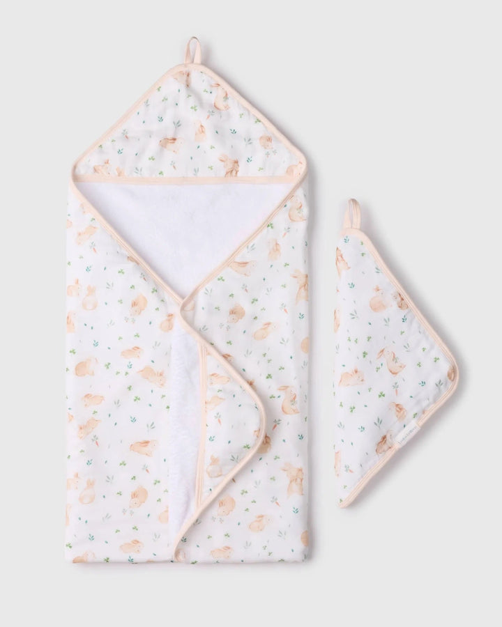 Serviette de bain à capuchon en mousseline de bambou - Lapins - Loulou Lollipop par Loulou Lollipop vendu par MlleetCoco.com