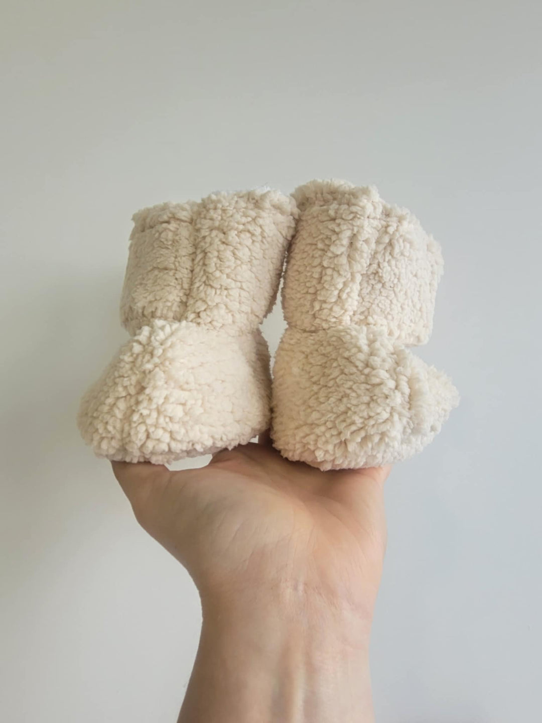 pantoufles sherpa crème Bébé ô chaud Mlle et Coco accessoire