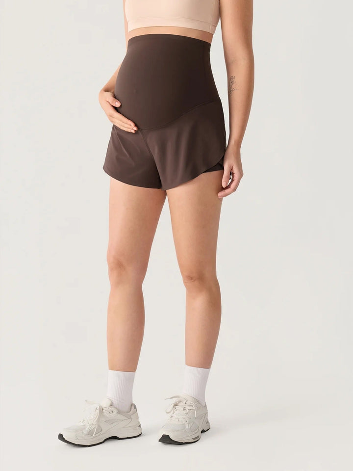 Short dauphin de maternité Bloomove - avec poches intérieures clay brown Momanda Mlle et Coco