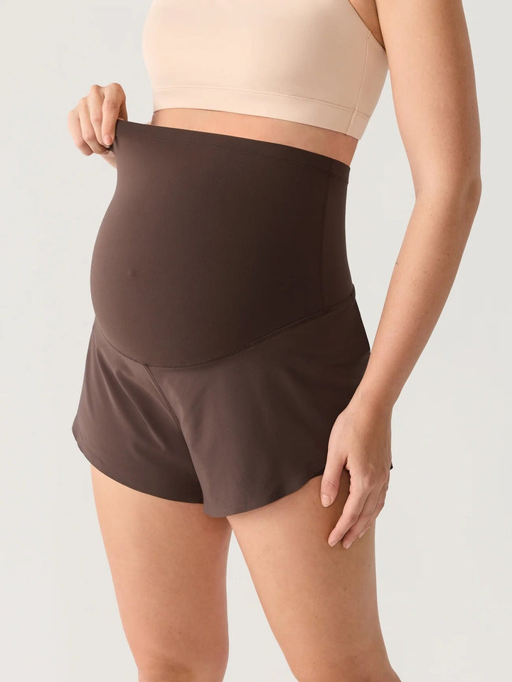 Short dauphin de maternité Bloomove - avec poches intérieures clay brown Momanda Mlle et Coco