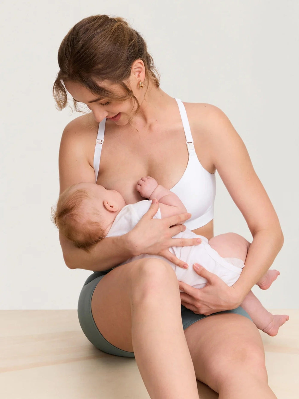 Soutien-gorge d'allaitement Natrelax à dos en Y ajustable blanc Momanda Mlle et Coco