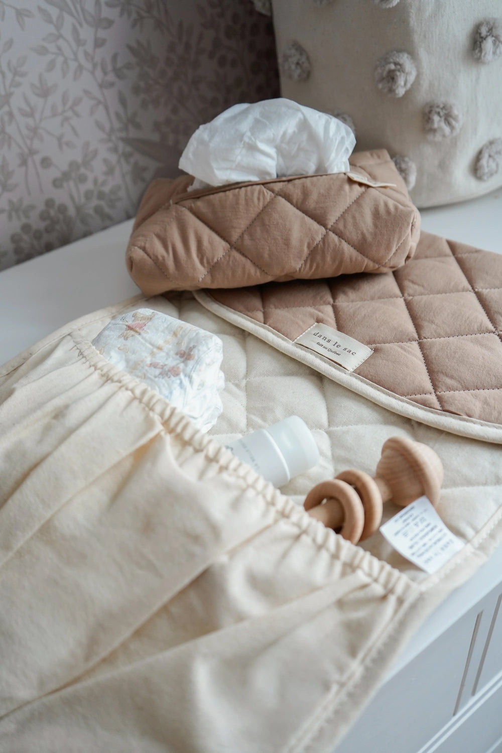 Tapis de change matelassé tan Dans le sac Mlle et Coco