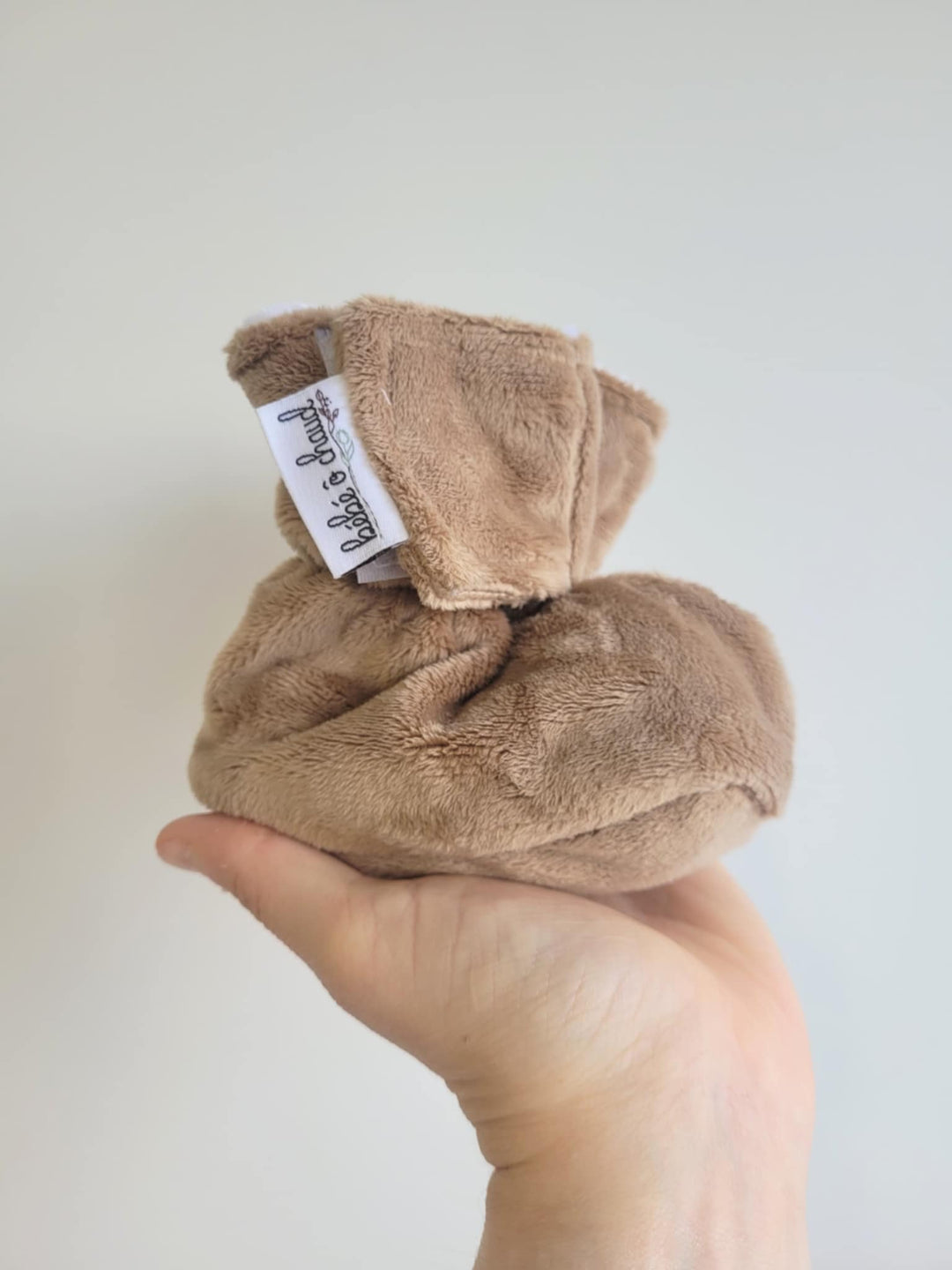 pantoufle bébé ô chaud taupe Mlle et Coco accessoire