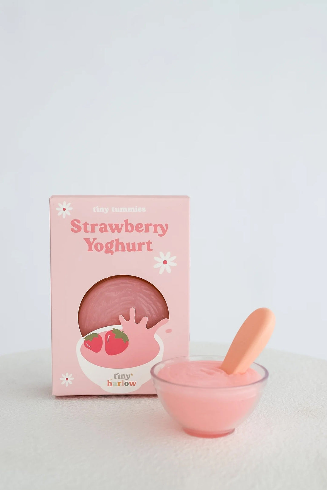 Accessoire pour poupée Yogourt à la fraise  Tiny Harlow