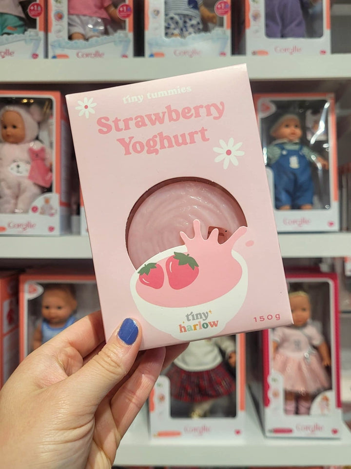 Accessoire pour poupée Yogourt à la fraise  Tiny Harlow
