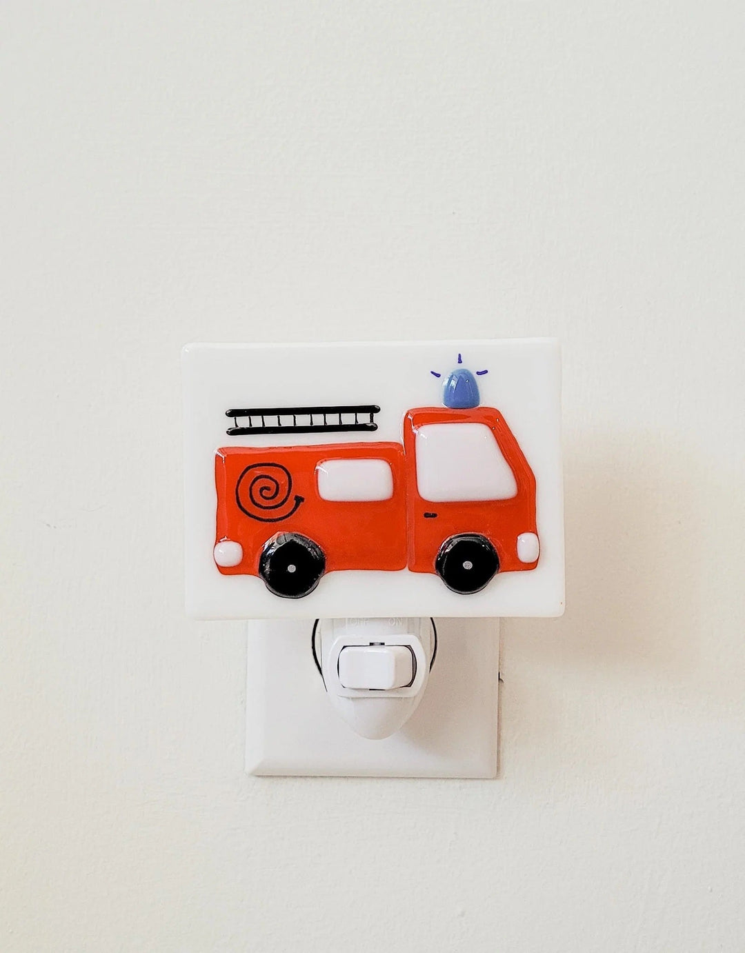 veilleuse veille sur toi Alex le pompier accessoire chambre enfant 