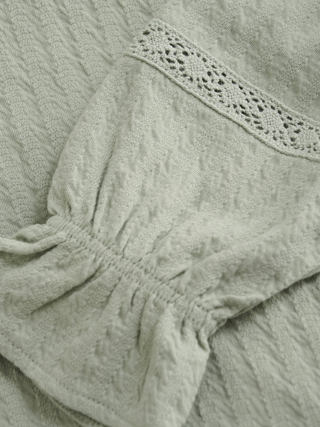 Chandail manches longues en dentelle vert menthe Daily Seven Mlle et Coco
