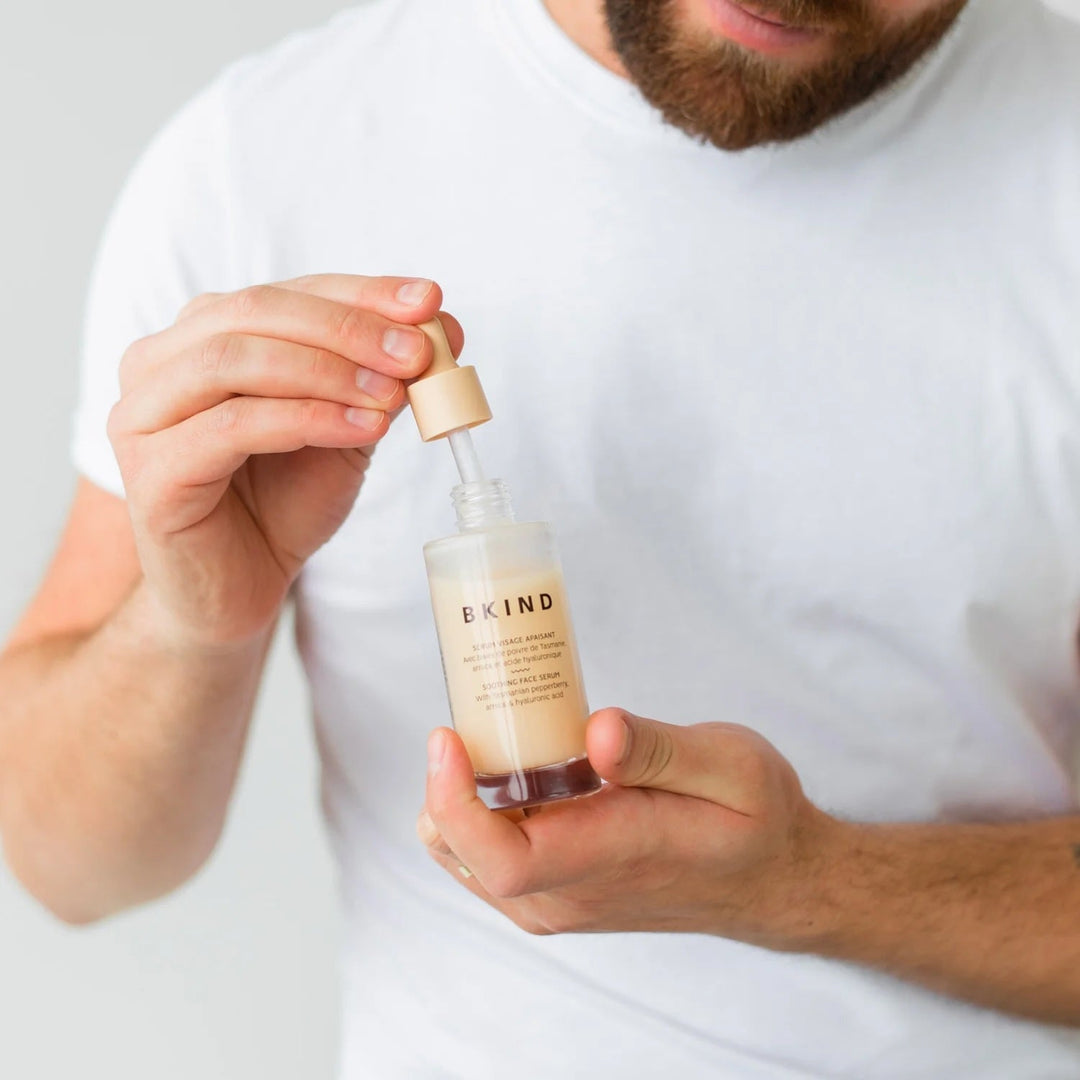Sérum visage apaisant avec Arnica et acide hyaluronique Bkind Mlle et Coco
