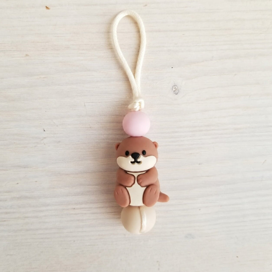 Zipette à fermeture éclair Loutre rose  Création Jade Mlle et Coco