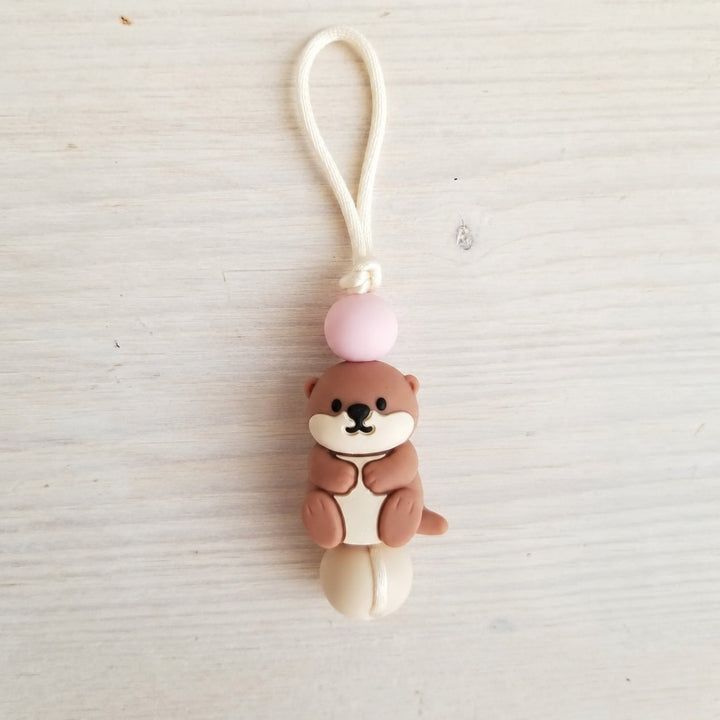 Zipette à fermeture éclair Loutre rose  Création Jade Mlle et Coco