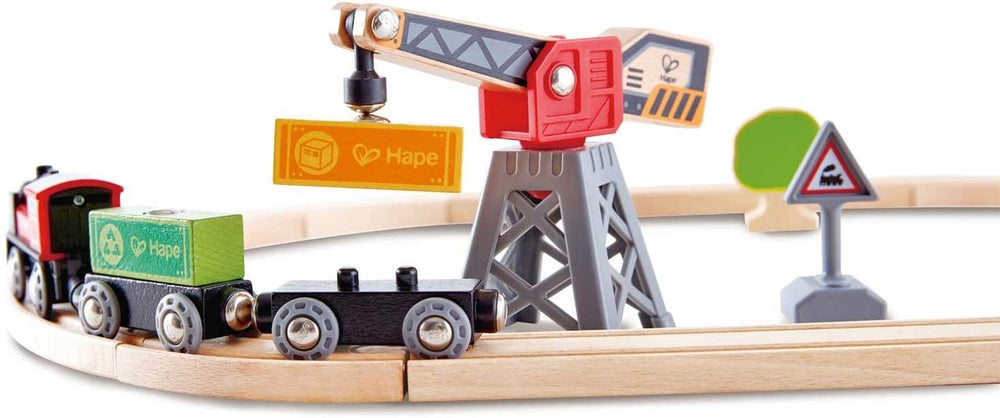 Train de bois - Circuit train de marchandise - Hape Jouet/jeux Hape 