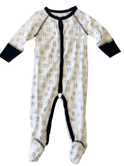 Pyjama en coton/modal - Blanc avec carreaux noirs et boutons à pression - Coccoli par Coccoli vendu par MlleetCoco.com