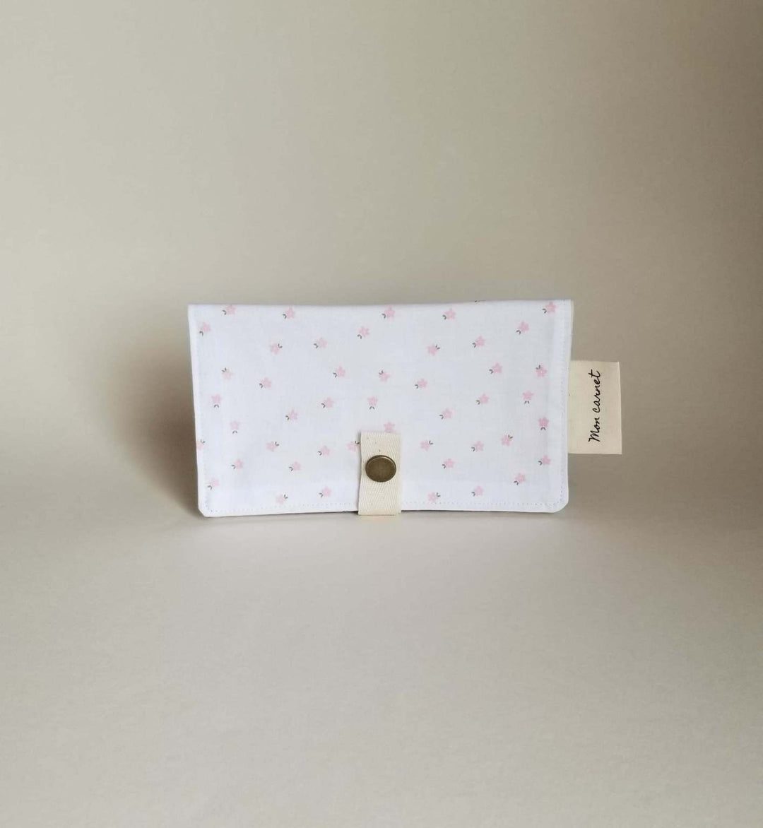 Carnet de santé/passeport - Plusieurs motifs et couleurs - Sauge &amp; co par Sauge &amp; co vendu par MlleetCoco.com