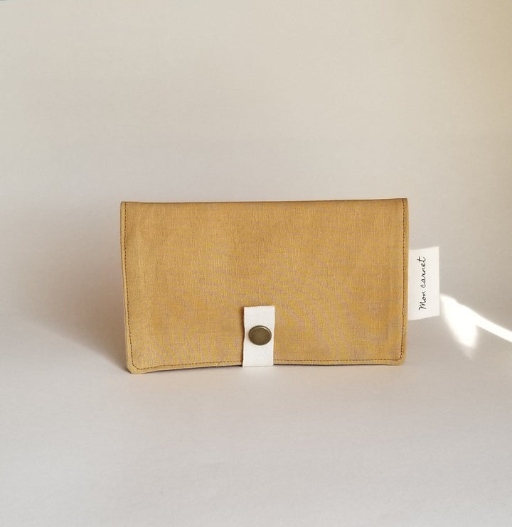 Carnet de santé/passeport - Plusieurs motifs et couleurs - Sauge &amp; co par Sauge &amp; co vendu par MlleetCoco.com
