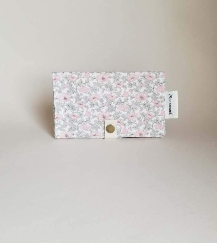 Carnet de santé/passeport - Plusieurs motifs et couleurs - Sauge &amp; co par Sauge &amp; co vendu par MlleetCoco.com