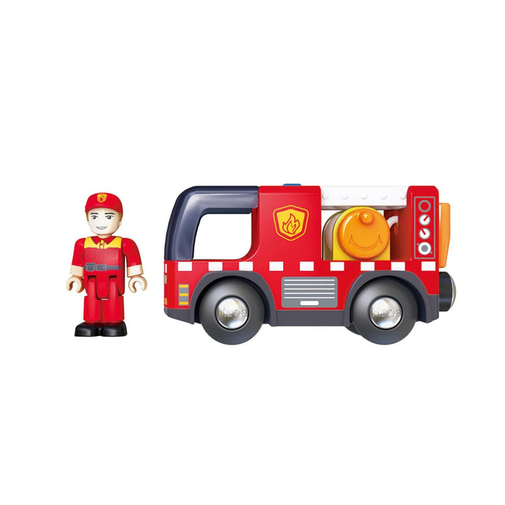 Camion de pompier à piles - Hape par Hape vendu par MlleetCoco.com