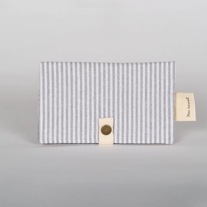Carnet de santé/passeport - Plusieurs motifs et couleurs - Sauge &amp; co Maternité Sauge &amp; co Rayé lin gris 