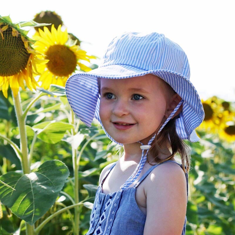 chapeau evolutif uv jan jul raye bleu blanc enfant