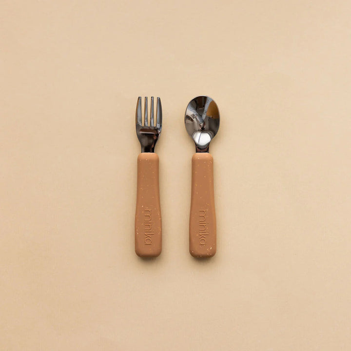 ensemble ustensile poignée silicone plusieurs couleurs Minika compagnie québécoise