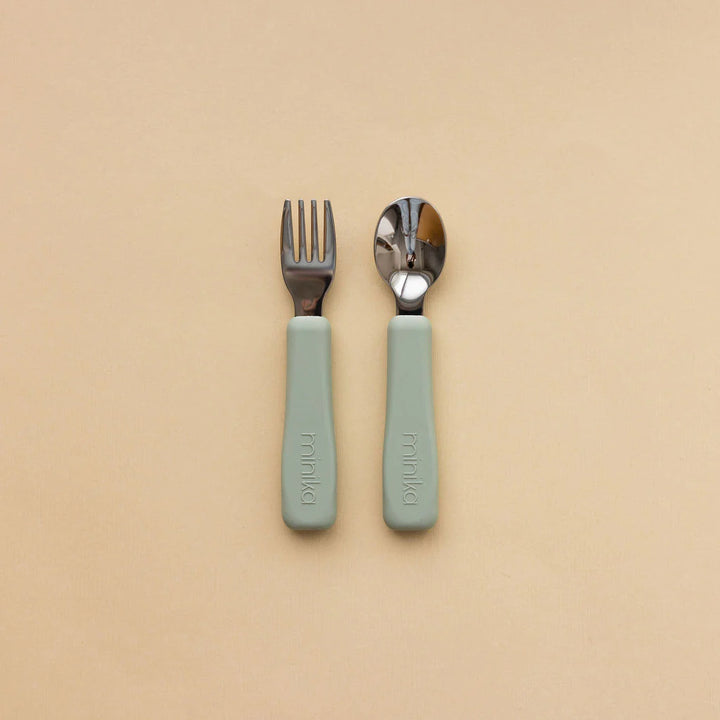 ensemble ustensile poignée silicone plusieurs couleurs Minika compagnie québécoise