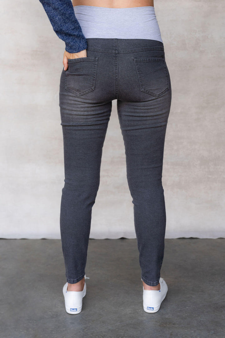 jeans rose maternite gris compagnie quebecoise