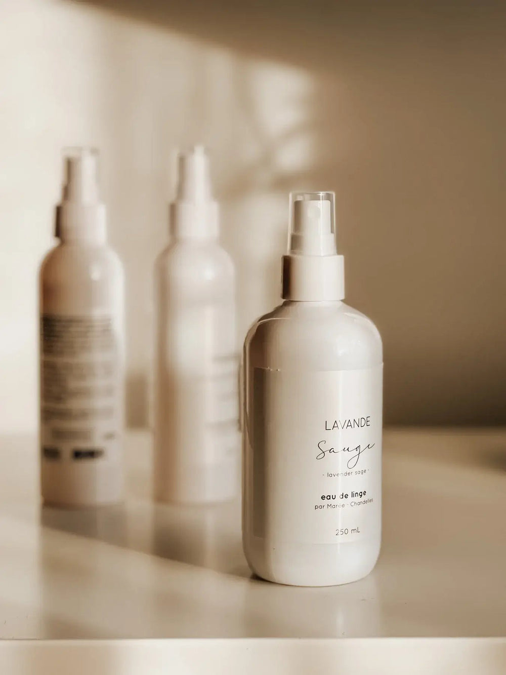 eau de linge lavande sauge maree chandelle compagnie quebecoise