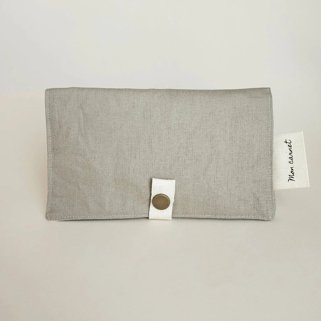carnet sante passeport taupe fonce sauge et co